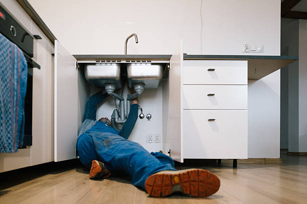 Professional Emergency Plumber technician working in Cape May, NJ